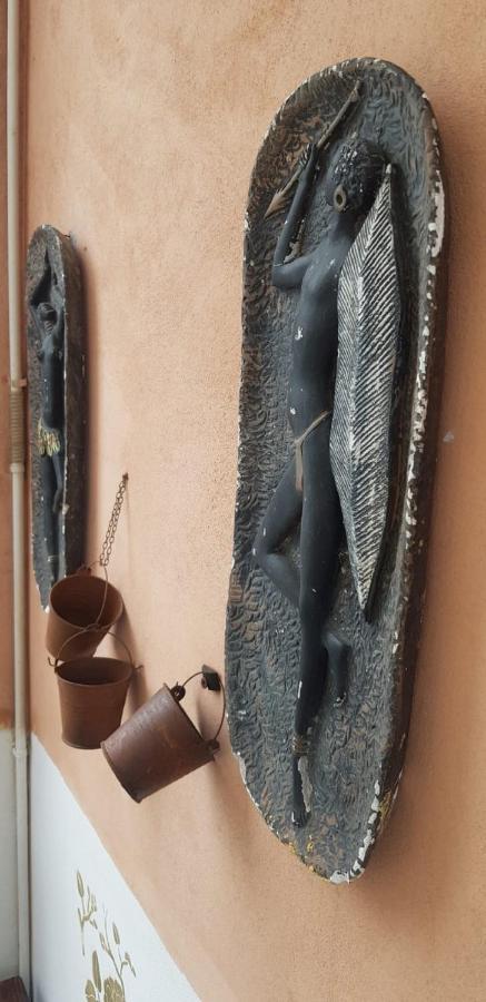 Alice Nel Paese Delle Meraviglie Sulbiate Exterior foto